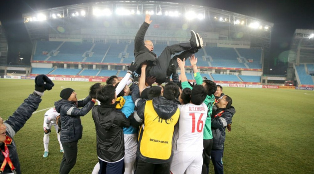 'Cả 2 nền bóng đá Việt Nam và Thái Lan cũng chỉ có thể đến đó'