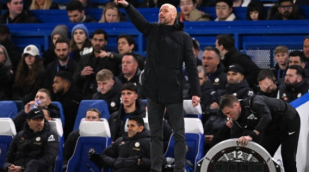 Vì sao Ten Hag vẫn được trao cơ hội bất chấp trận thua Chelsea?