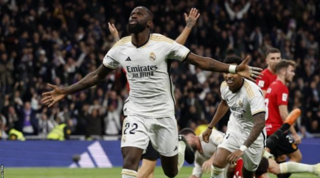 Ancelotti chưa xin lỗi vì đã không cho tôi vào sân