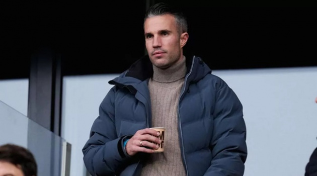 Từ chối Man Utd, Van Persie sắp có bến đỗ mới