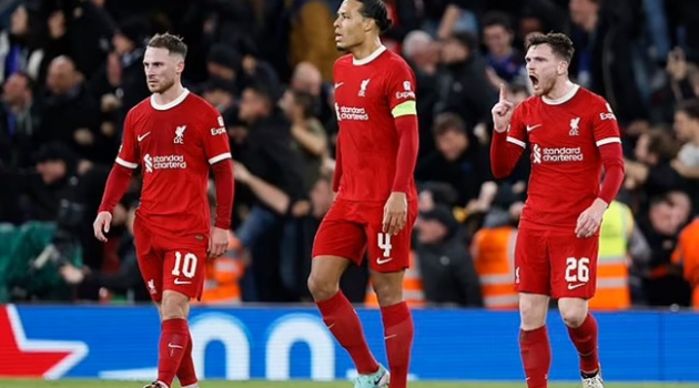 Stephen Warnock: Màn trình diễn tệ nhất tôi từng thấy ở Liverpool