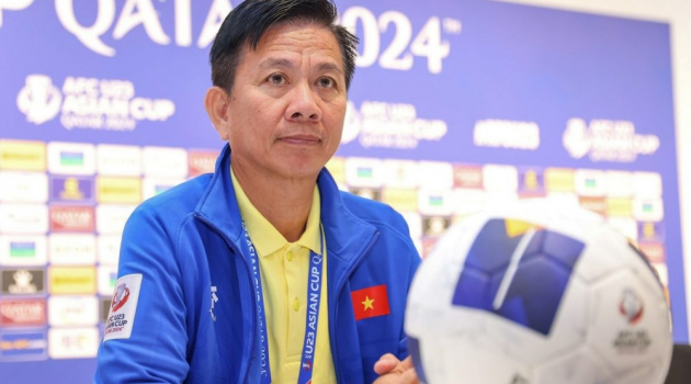 HLV Hoàng Anh Tuấn: 'Hy vọng trận ngày mai, lịch sử sẽ thay đổi'