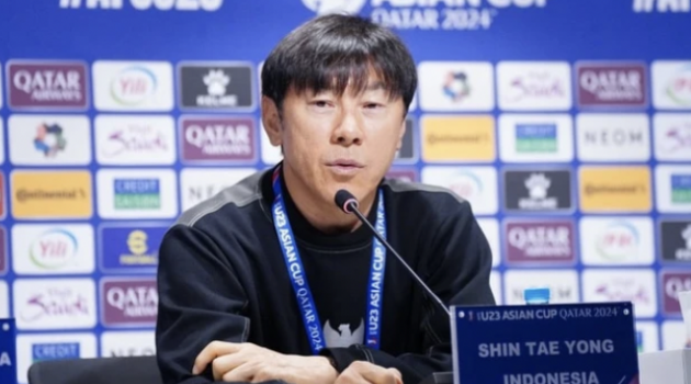 Thua đau, HLV Shin Tae-yong đay nghiến trọng tài: Họ nên giải nghệ