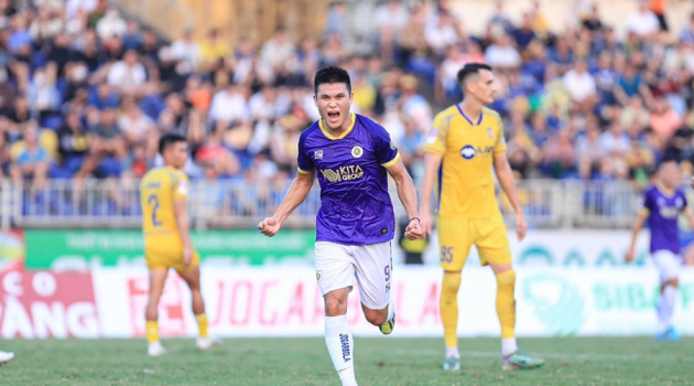 Tuấn Hải lóe sáng, Hà Nội FC vẫn phải chia điểm trên sân Vinh