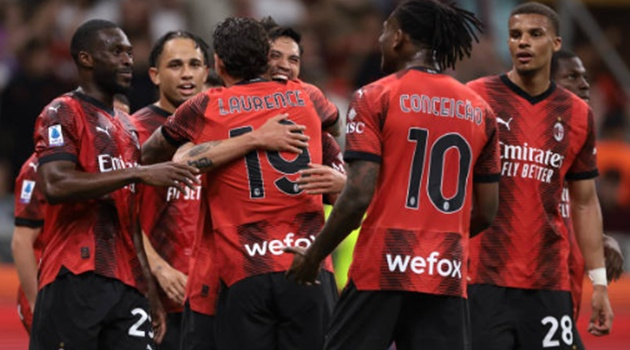 Milan hủy diệt đối thủ trong trận cầu 6 bàn