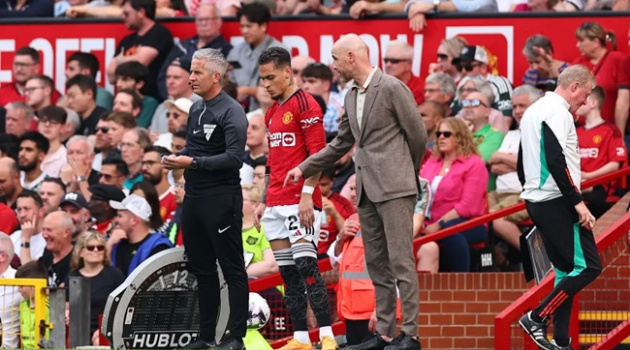 Toàn cảnh Antony nổi giận với Ten Hag