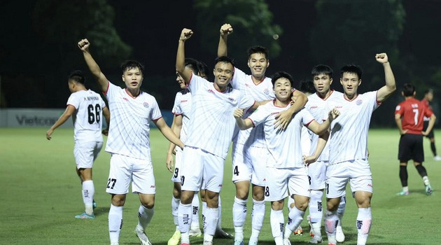 PVF-CAND quá mạnh, Long An bị vùi dập