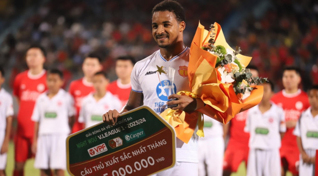 Kỷ lục gia V-League: Mọi thứ đều thật điên rồ