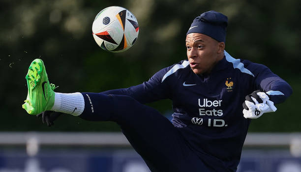 13 cầu thủ ngôi sao chưa từng vô địch EURO