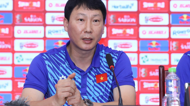 HLV Kim Sang-sik: cầu thủ Việt Nam khao khát chiến thắng hơn tôi nghĩ