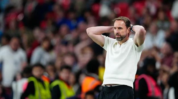 Gareth Southgate cảnh báo các học trò