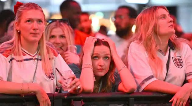 '50 sắc thái' của CĐV Tam Sư 