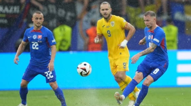 Trận cầu hoàn hảo với Slovakia và Romania