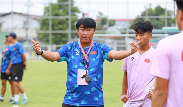 HLV Trần Minh Chiến: Rất khó khăn khi gặp Thái Lan hoặc Australia