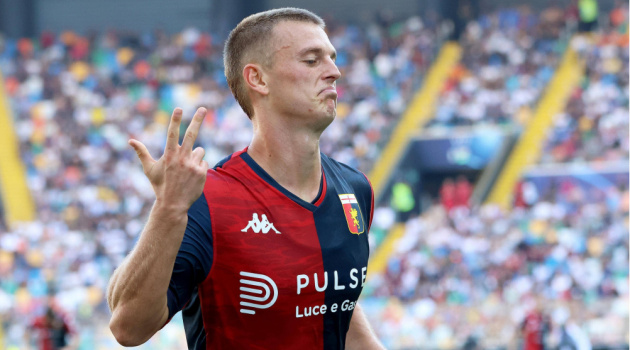 Ngôi sao Serie A còn tốt hơn mục tiêu Zirkzee của M.U