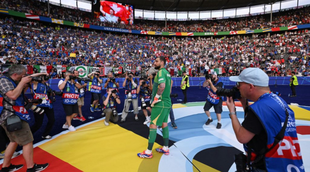 Không cần thất bại tại World Cup, tuyển Ý vẫn 'chạm đáy nỗi đau'