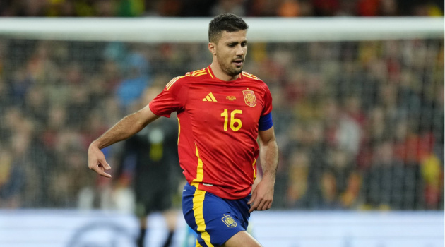 Sao Chelsea khiến Rodri ngạc nhiên