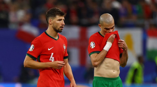 Felix hóa tội đồ, Pháp tiễn Bồ Đào Nha trên chấm penalty