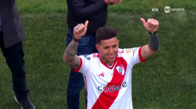 Bị cáo buộc phân biệt chủng tộc, Fernandez vẫn được chào đón tại quê nhà 