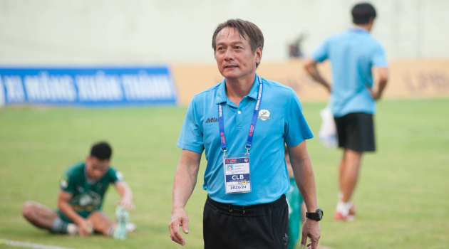 Cựu HLV HAGL ra thông báo từ chức