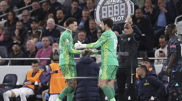 Lý do thực sự thúc đẩy Ederson rời bỏ Manchester City