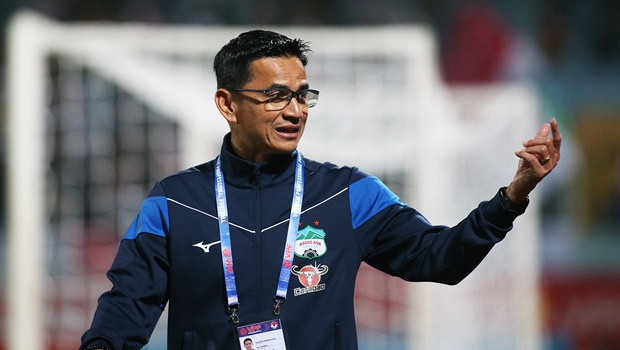 Rộ tin đồn Kiatisuk tái xuất HAGL