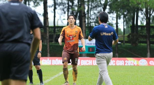 Tiền vệ Việt kiều chia tay HAGL sau chức vô địch