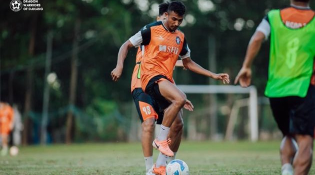 Sao La Masia giải thích lý do đến V-League