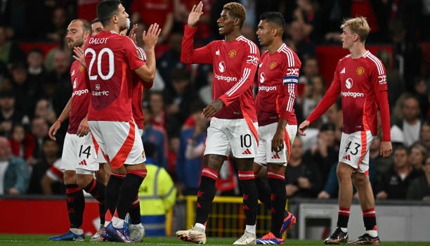10 thống kê M.U 7-0 Barnsley: Garnacho out trình Sancho; Đỉnh cao Bruno