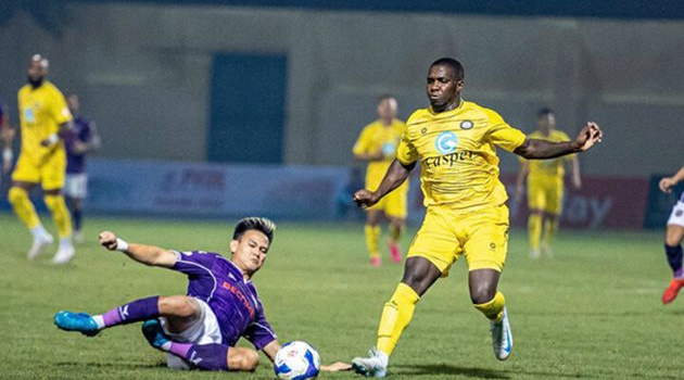 Cú sốc khiến ngoại binh CLB Thanh Hóa bật khóc