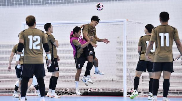 Cựu HLV ĐT Việt Nam đập bàn, tuyên bố gây sốc đến Pháp