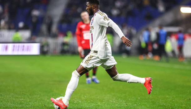 Kẻ bị Arsenal ruồng bỏ tỏa sáng tại Ligue 1