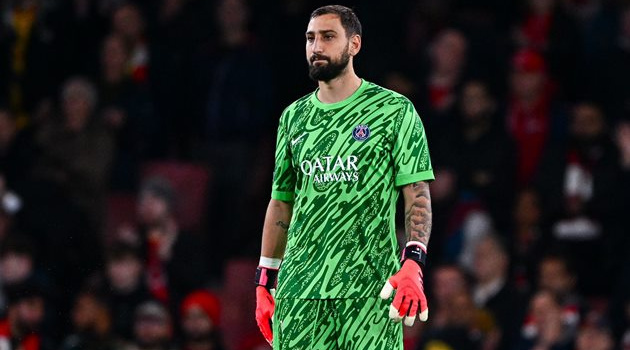 Donnarumma phạm sai lầm, Luis Enrique ra quyết định tàn nhẫn