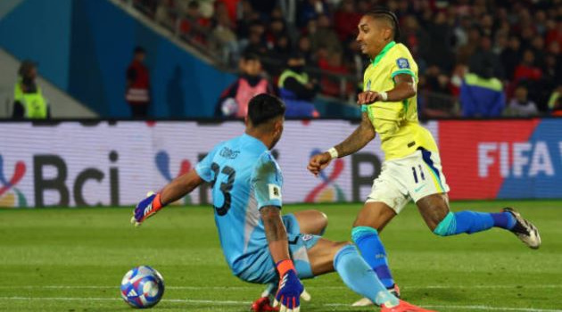 Chile 1-2 Brazil: Người Arsenal tỏa sáng; Nhân tố La Liga mờ nhạt