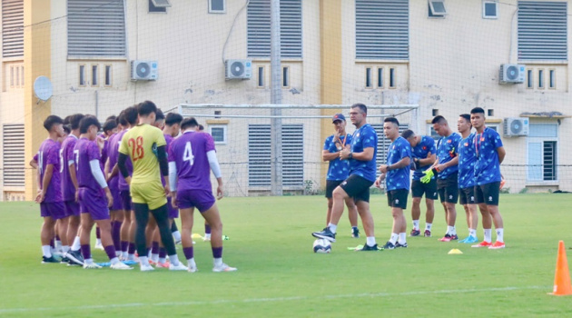 HLV U17 Việt Nam bỡ ngỡ trước vòng loại châu Á