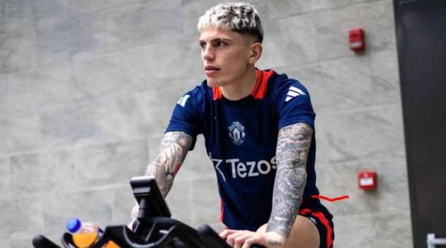 Dàn sao Man Utd chưa rời Thổ Nhĩ Kỳ, vùi mình vào tập gym