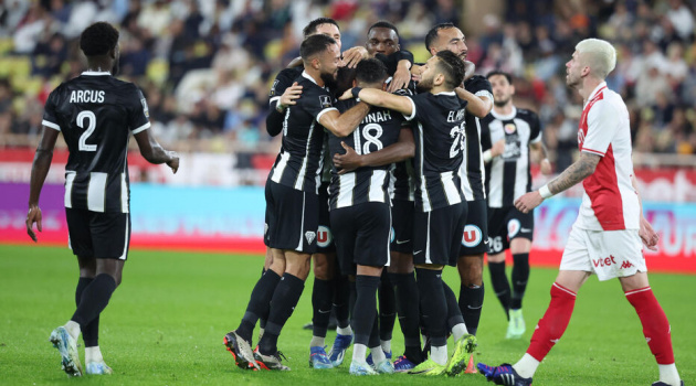 Jean Aholou lập công, Monaco thua sốc Angers