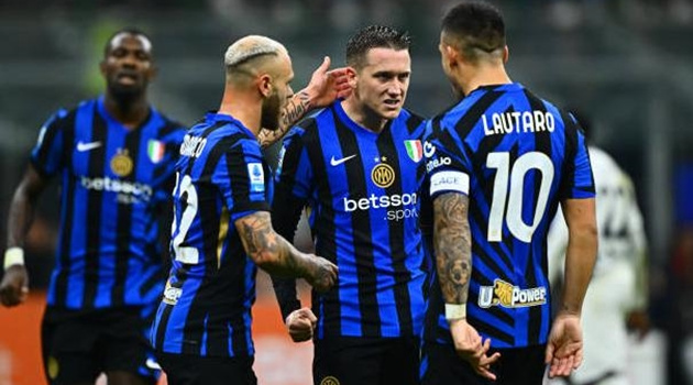 Điểm tựa sân nhà có thể giúp Inter vượt qua giai đoạn khó khăn