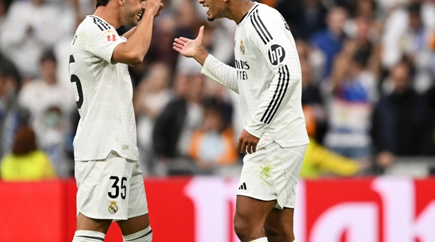 Thắng 4-0, hai nhân tố hàng thủ Real lập thống kê ấn tượng