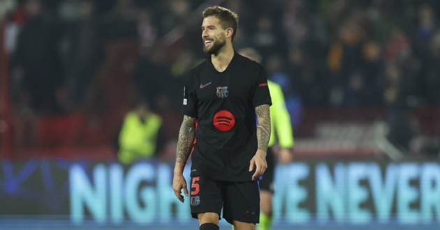  Thủ lĩnh mới của hàng phòng ngự Barcelona