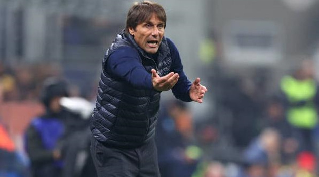 Conte thổi bùng xung đột tại Serie A