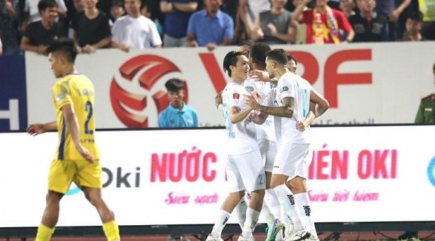 Hàng tiền vệ là điểm sáng của tuyển Việt Nam