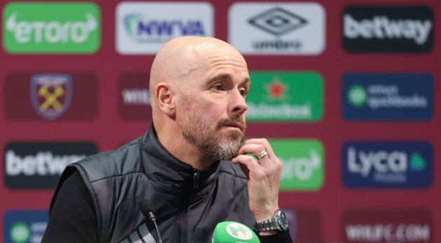 Graham Potter và Ten Hag tranh việc ở Bundesliga