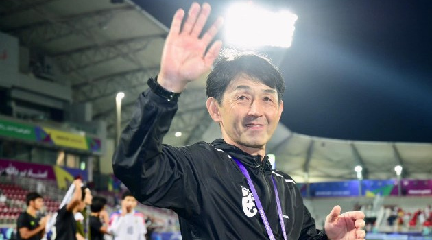 Bà Madam Pang bảo vệ HLV Thái Lan