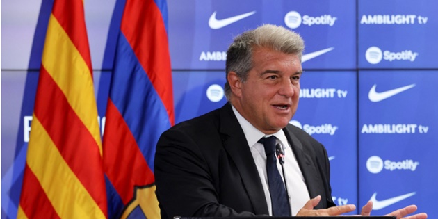 Mức lương giới hạn đáng báo động của Barcelona