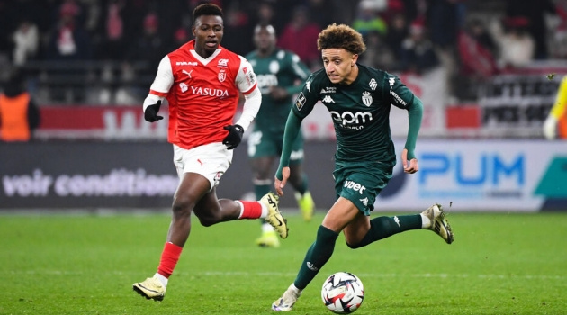 Monaco gục ngã trước Reims; Marseille bị Lille đánh bại trên chấm phạt đền