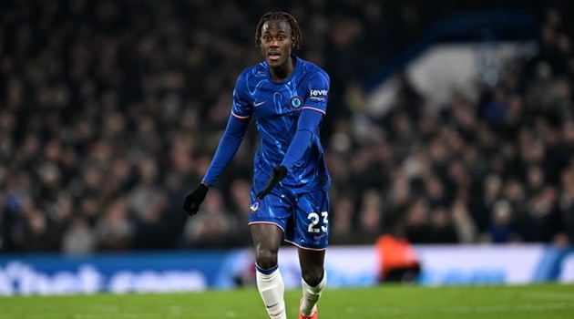 Trevoh Chalobah tỏa sáng trong ngày trở lại Chelsea