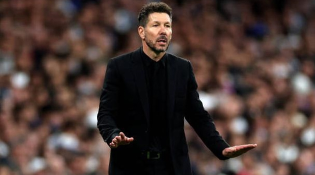 Real Madrid bất mãn trọng tài, Diego Simeone nói lời thật lòng
