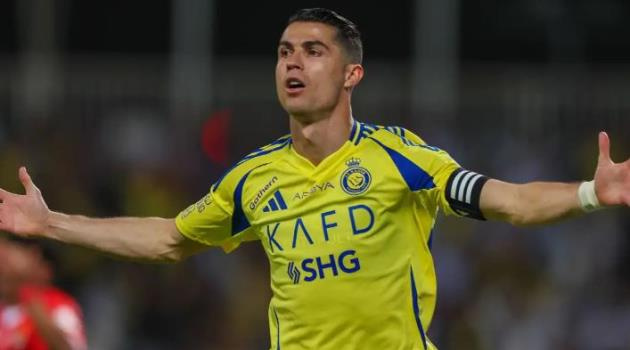 Ronaldo ghi bàn thứ 925 trong sự nghiệp, gửi thông điệp khích lệ đồng đội 