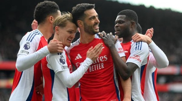 Arsenal khiến Chelsea lạc lối tại Emirates